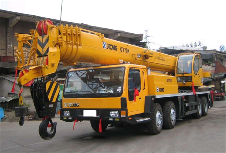 遂川县吊车出租选择重点